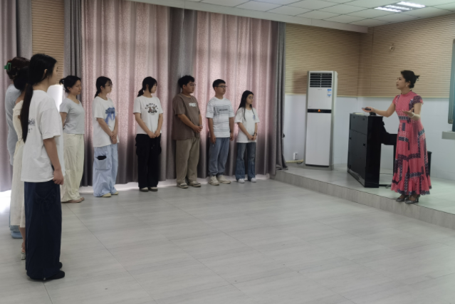 艺术教育的特色学前教育的经验更是对基础教育初心的坚守