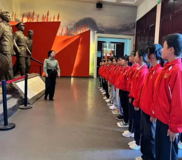 为后续提升全市青少年思政教育专业化水平夯实了作业基础 为后续提升全市青少年思政教育专业化水平夯实了作业基础